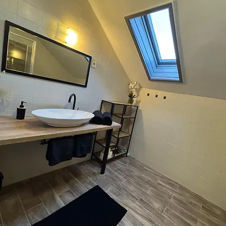 Rum i privatbostad Oazis Apartmanhaz *