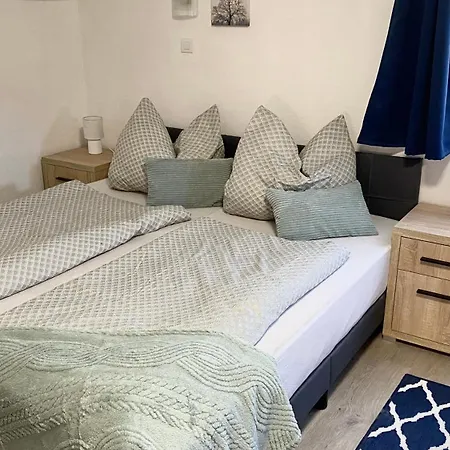 Oazis Apartmanhaz *