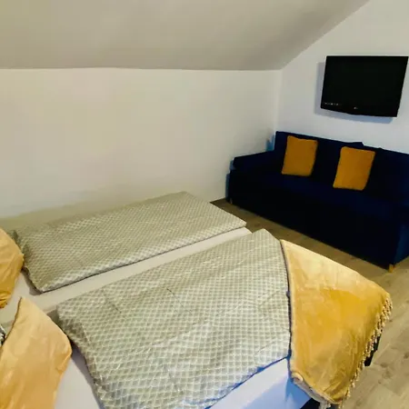 Rum i privatbostad Oazis Apartmanhaz
